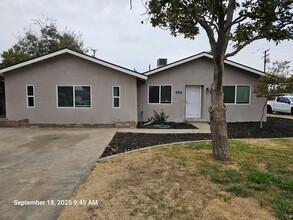Building Photo - 4347 W Monte Vista Ave