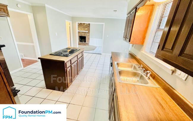 Building Photo - 7801 Buck Ridge Cove