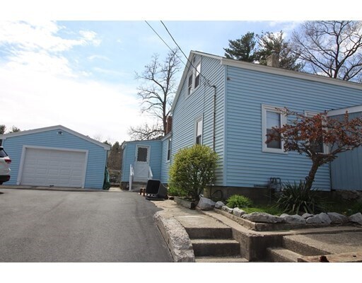 Building Photo - 356 North Rd