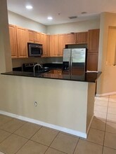 Building Photo - 2832 SW 81st Ave