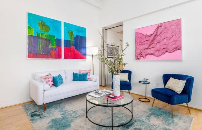 Building Photo - Situated in an excellent location of SOMA ...