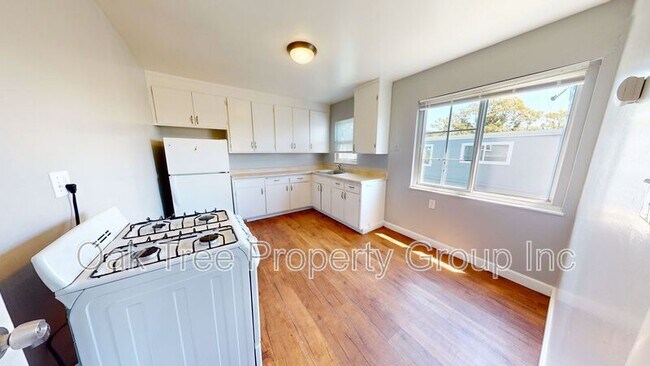 Foto del edificio - 6506 Foothill Blvd