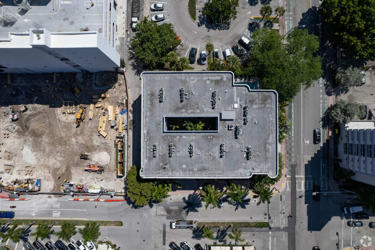 Aerial Photo - Lincoln West Gardens