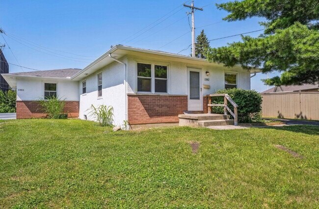 Foto del edificio - 1382 Pegwood Dr