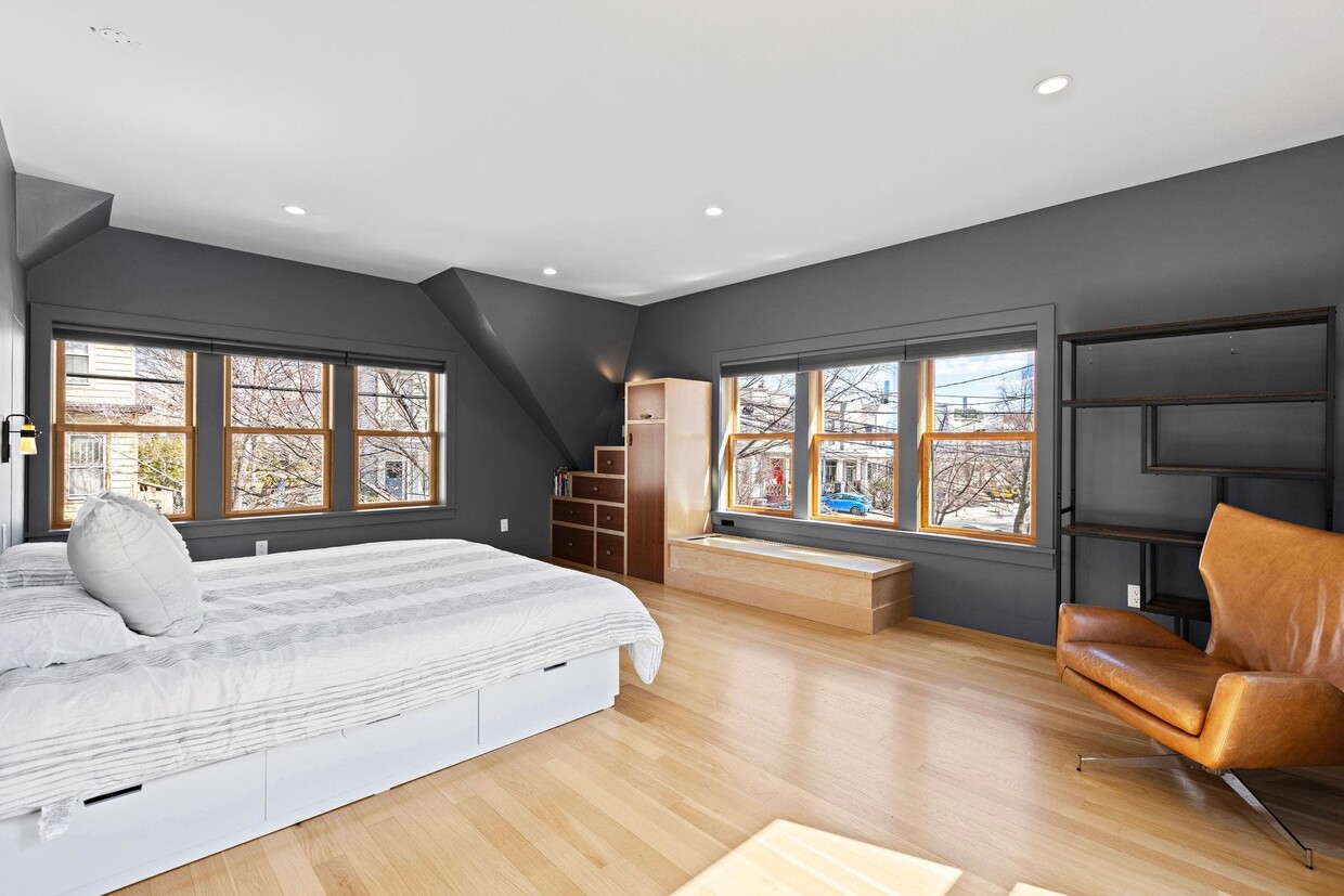 Foto principal - 229 Oak St