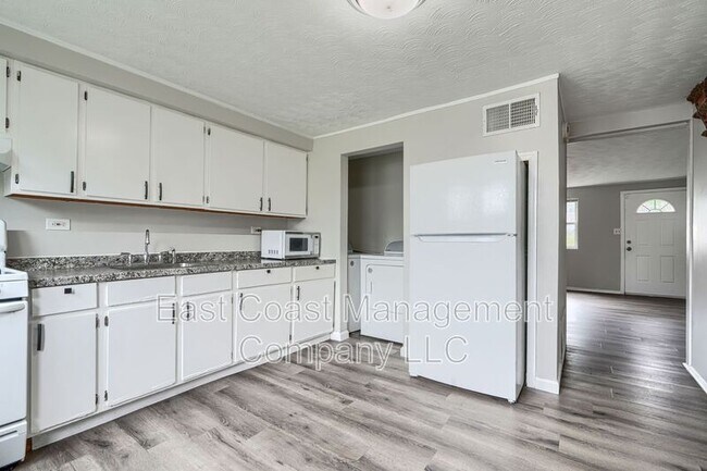Foto del edificio - 902 Catawba Ct