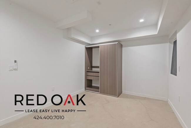 Foto del edificio - Stunning, Brand New Two Bedroom Walk-Up wi...