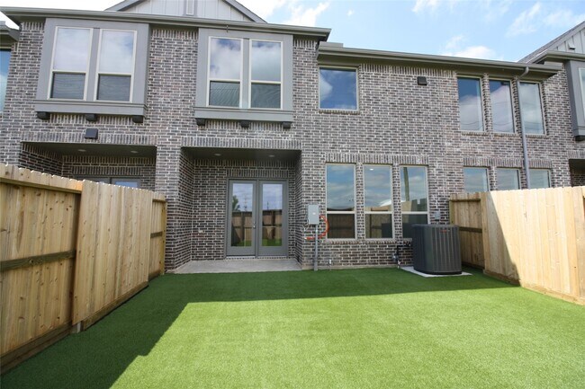 Foto del edificio - 6527 Scarlet Pond Ln