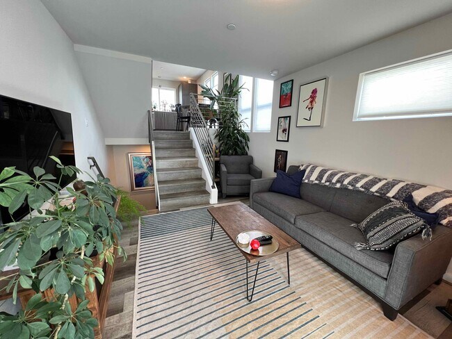 Foto del edificio - 6251 8th Ave NW