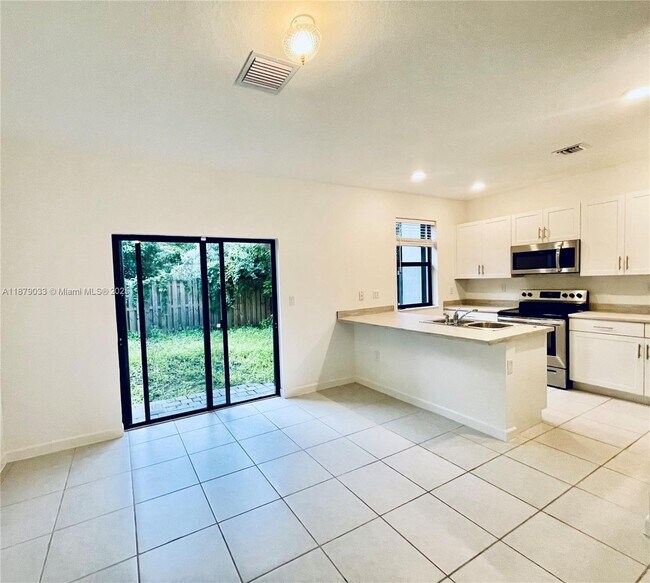 Building Photo - 28716 SW 134th Ct