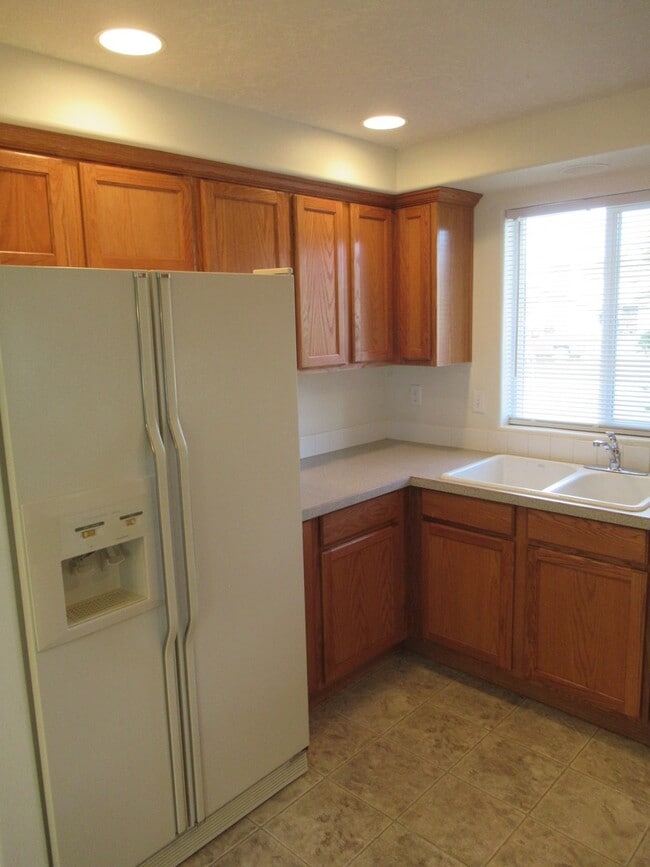 Building Photo - 126 Independence Way