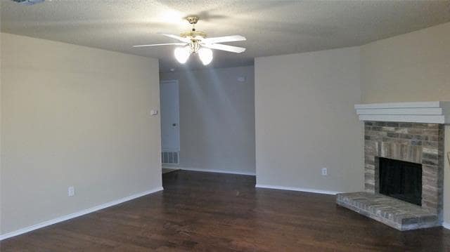 Building Photo - 4410 Courtside Dr
