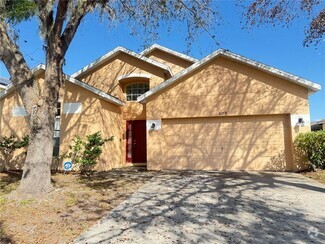 Building Photo - 2109 Woodsedge Dr