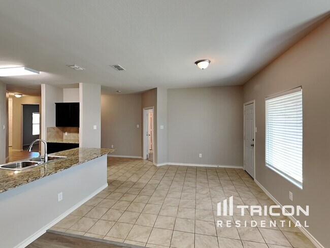 Building Photo - 1121 Autumnwood Drive Azle TX