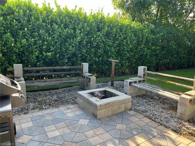 Fire Pit in Back Yard! - 1160 Michigan Ave