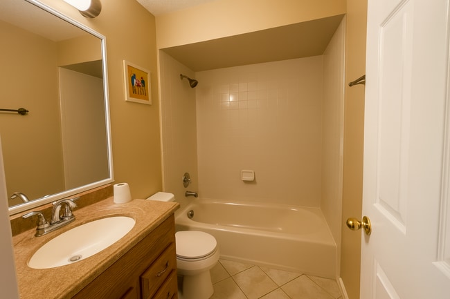 Building Photo - 214 Manahan Ct