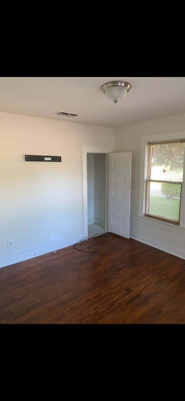 Dormitorio dos - 2004 N Palace Ave