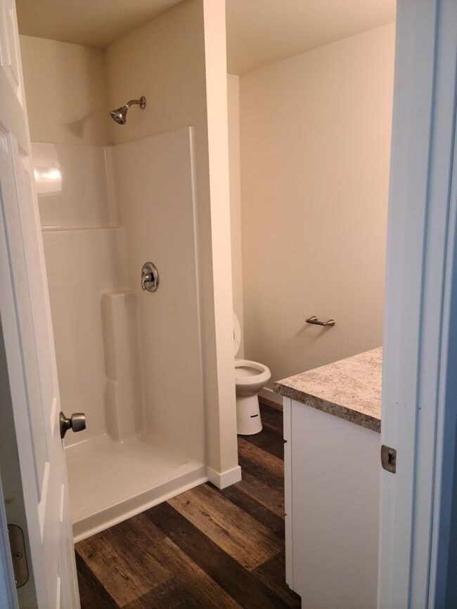 Building Photo - 3 Bedroom Duplex