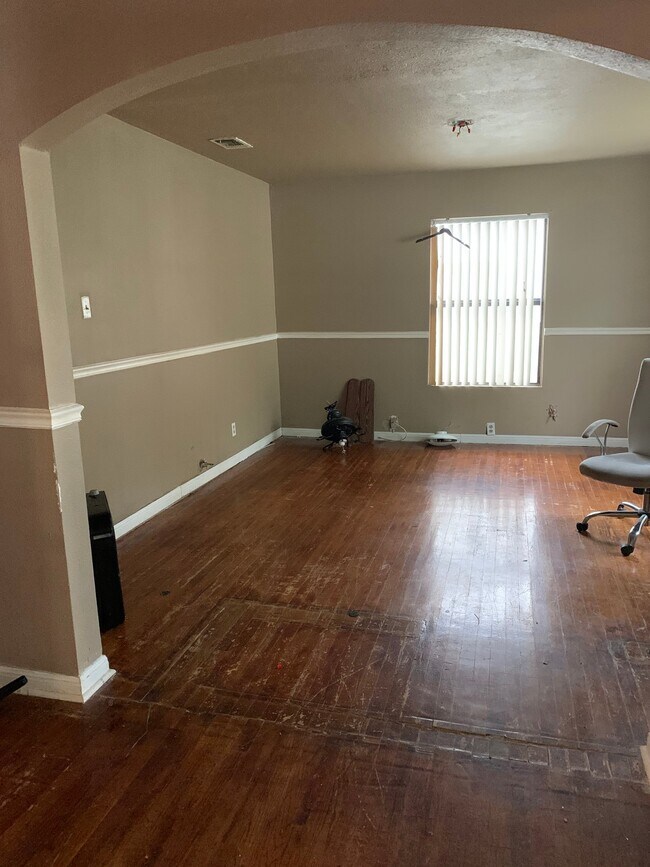 Foto del edificio - 631 El Monte Blvd
