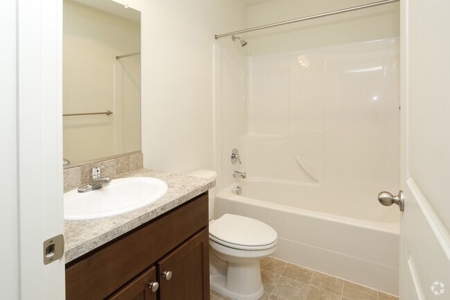 Baño - Dos habitaciones - Fairview Court