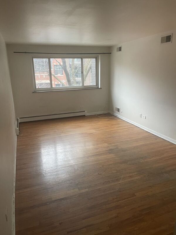 Foto del edificio - 515 W Wrightwood Ave