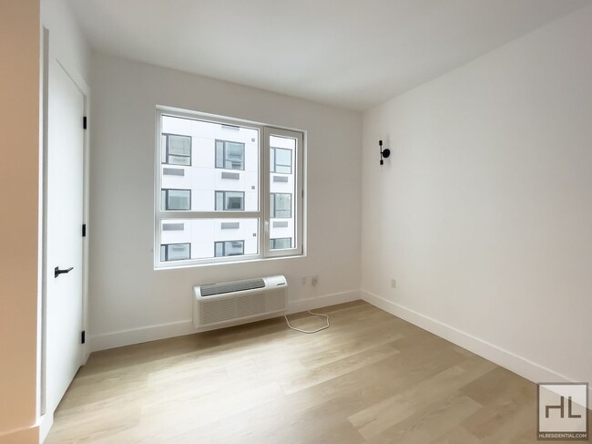 Foto del edificio - Crown Heights / Sunlit Studio 1-Bath / New...