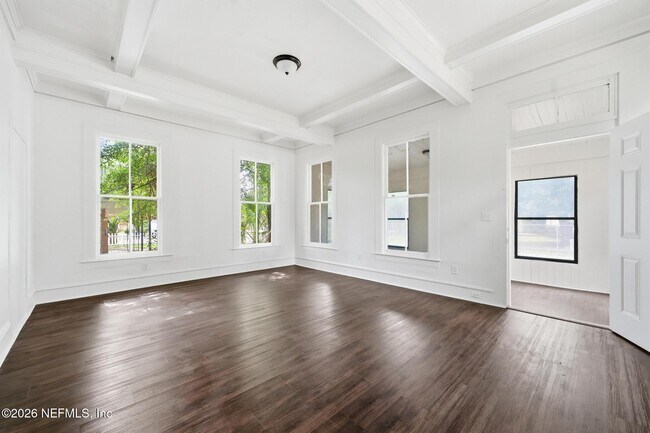 Building Photo - 2344 W 18th St
