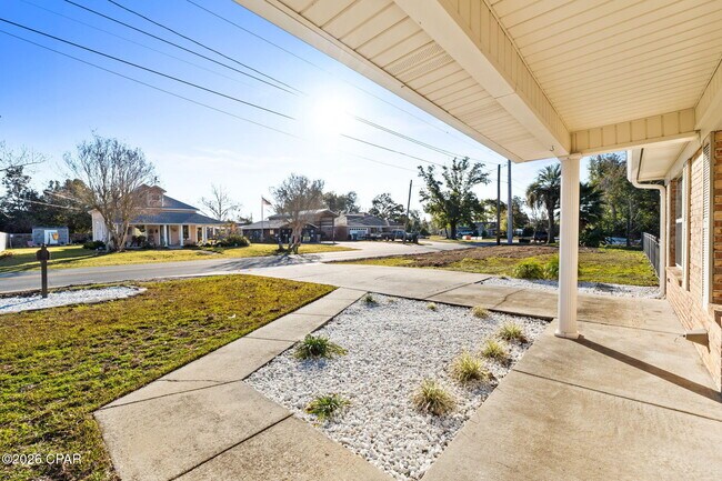Foto del edificio - 1006 Tennessee Ave