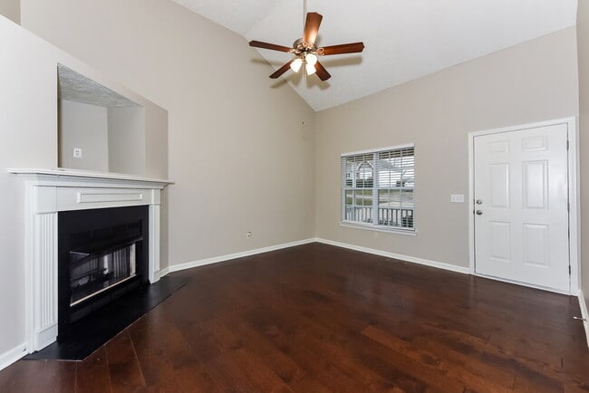 Building Photo - 916 Pebble Beach Cir