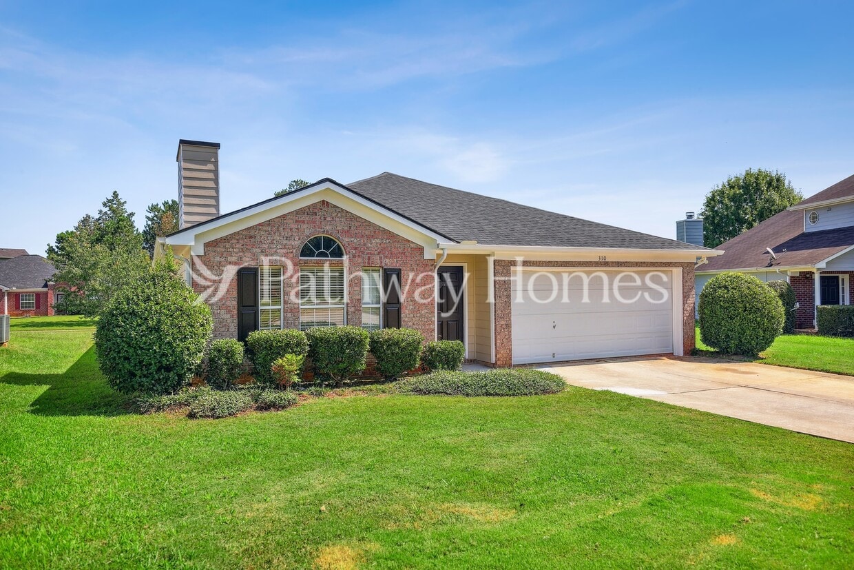 Foto principal - 310 Lakeview Trail