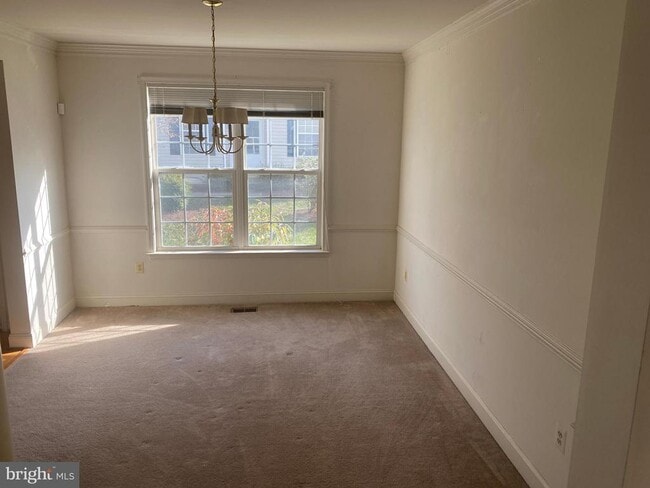 Building Photo - 1017 Llano Dr