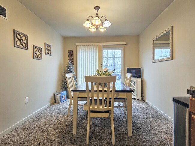 Foto del edificio - 29 Christy Ct