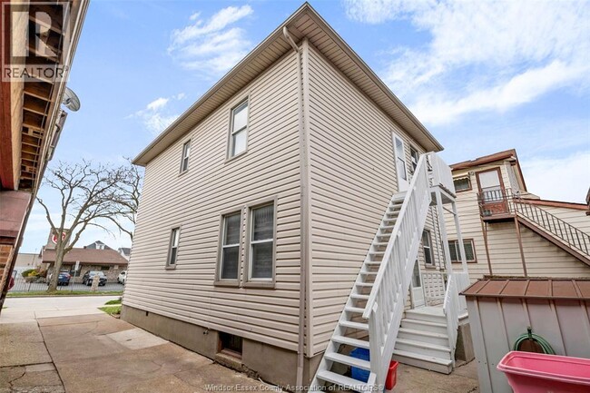 Building Photo - 1290 Chilver Rd