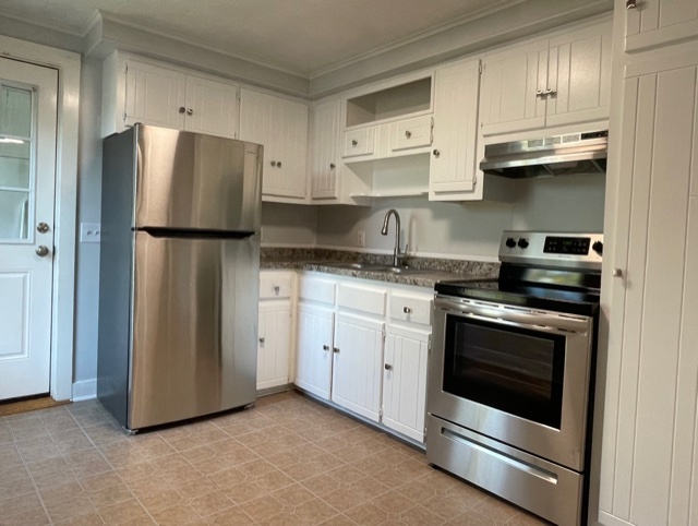 Kitchen - 88 Reynolds St