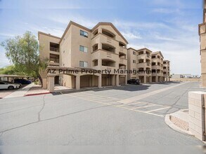 Building Photo - 920 E Devonshire Ave