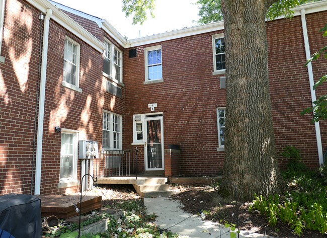 Foto del edificio - 6 Auburn Ct