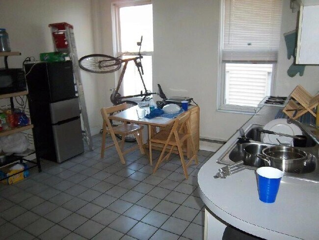 Foto del edificio - 17 Parker Hill Ave