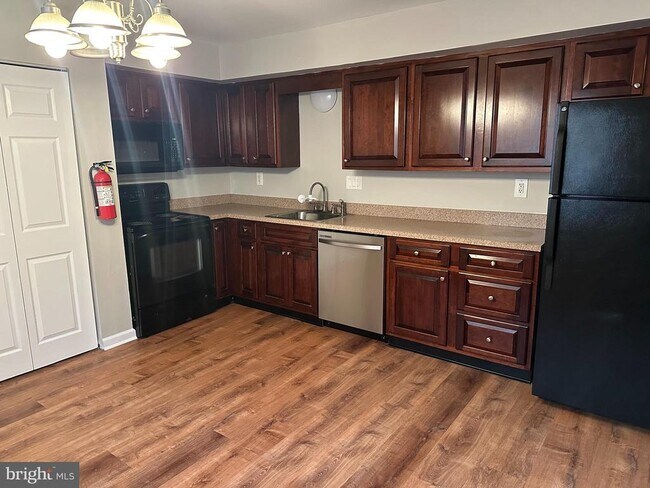 Foto del edificio - 1801 Egg Harbor Rd