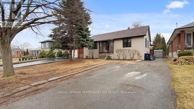 Building Photo - 19 Hawthorne Rd