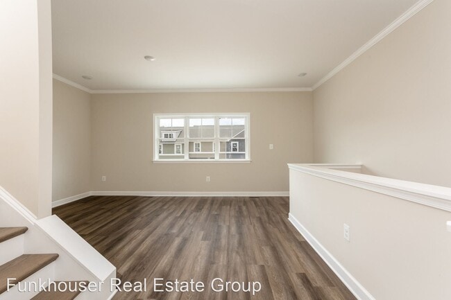 Building Photo - 3 br, 3.5 bath House - 1308 Palomino Trail