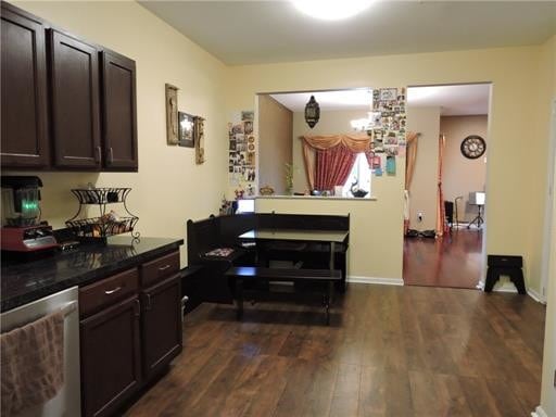 Building Photo - 271 Pinelli Dr