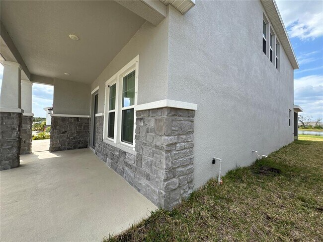 Foto del edificio - 13154 Brookside Moss Dr