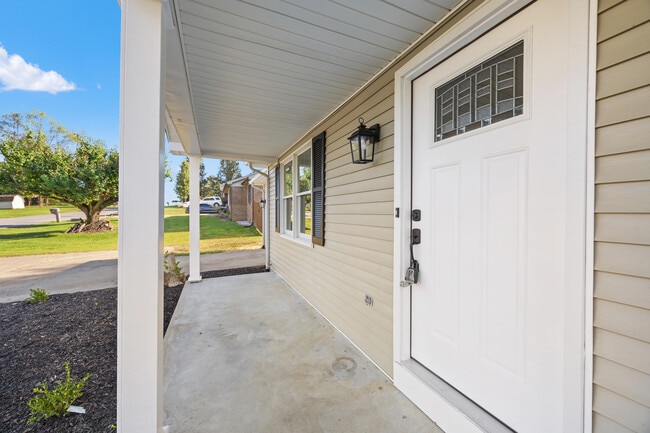 Foto del edificio - 1060 Butler Dr