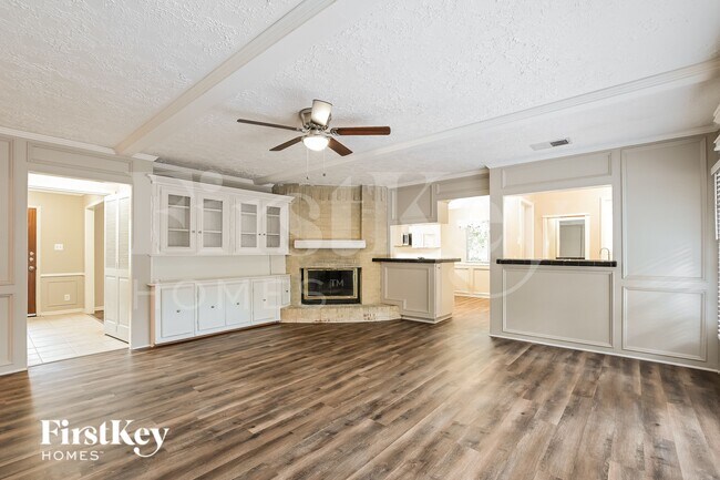 Foto del edificio - 4146 Meadowbank Dr
