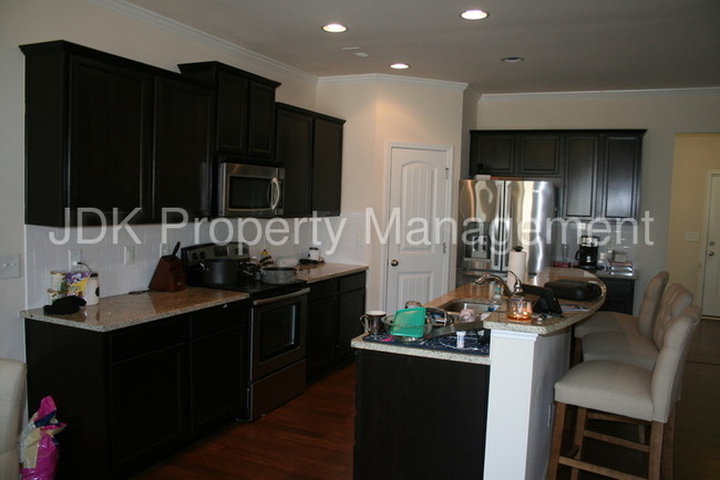 Building Photo - Great 4 bedroom 2.5 bath in Mebane!