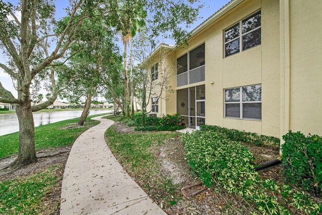 Foto del edificio - 9773 Bowline Dr
