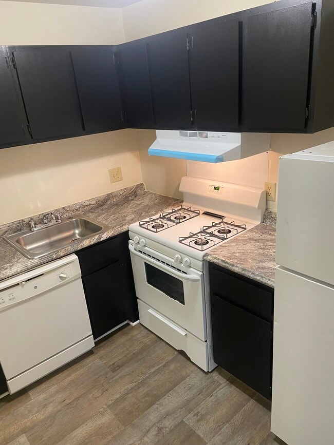 Building Photo - Westminster Park Apartments