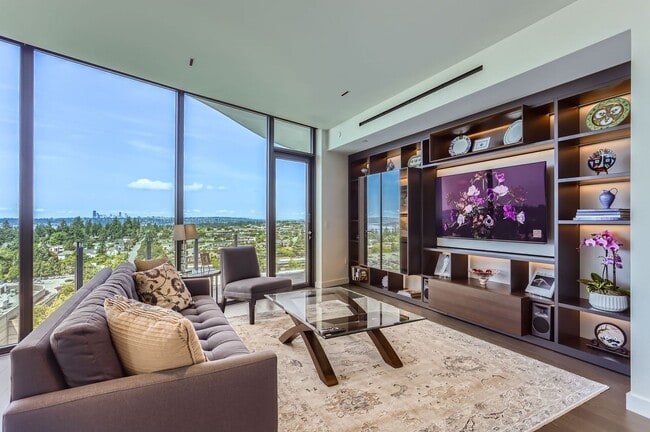 Building Photo - Avenue Estates Condominiums ~ Downtown Bel...