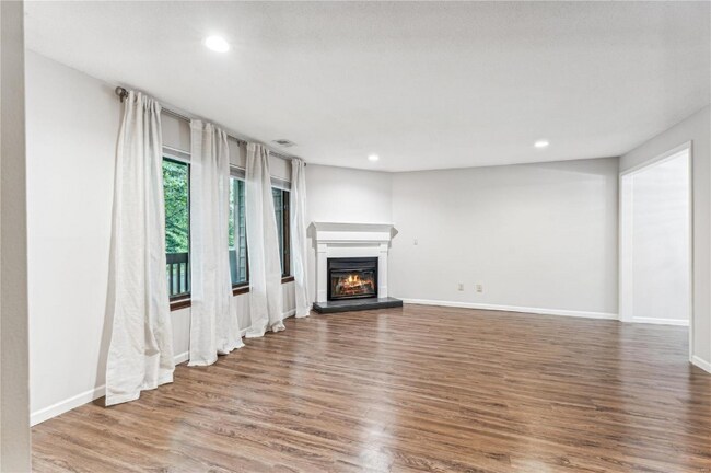 Foto del edificio - 15022 Baxter Village Dr