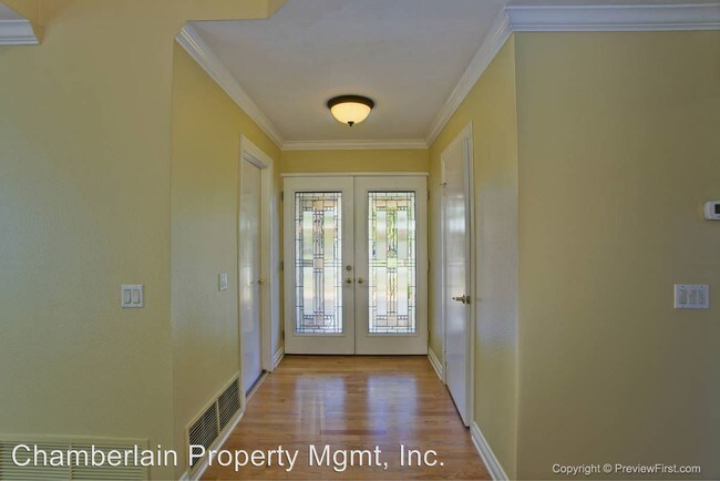 Building Photo - 3 br, 2.5 bath House - 3988 Syme